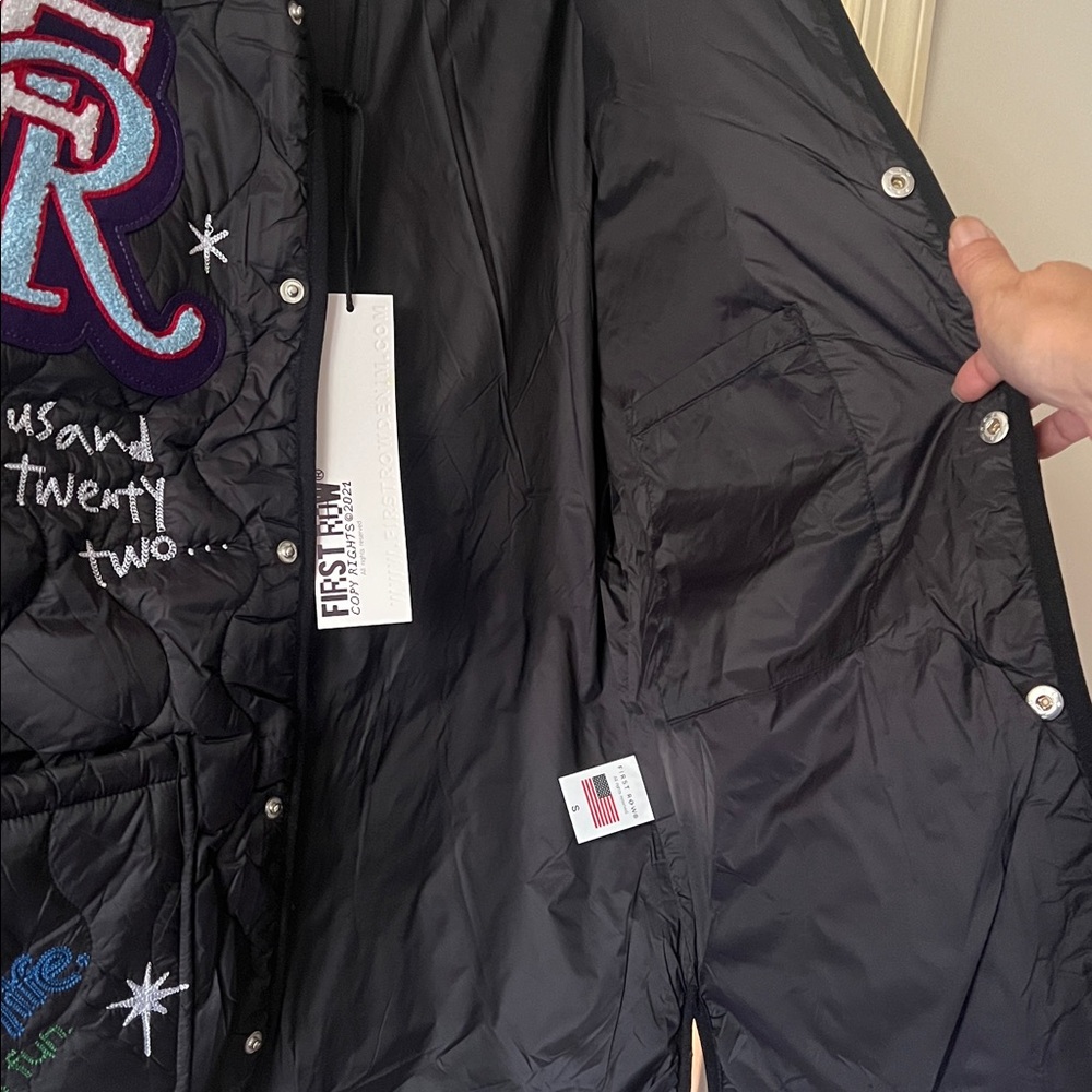 First Row Black Puffer Jacket, Size Small - Picture 5 of 9